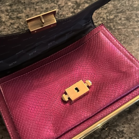 Aldo Valstrona crossbody - Picture 8 of 13